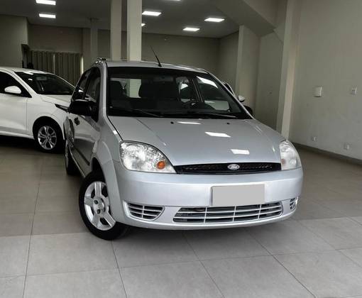 FORD FIESTA 1.0 MPI PERSONNALITÉ 8V GASOLINA 4P MANUAL
